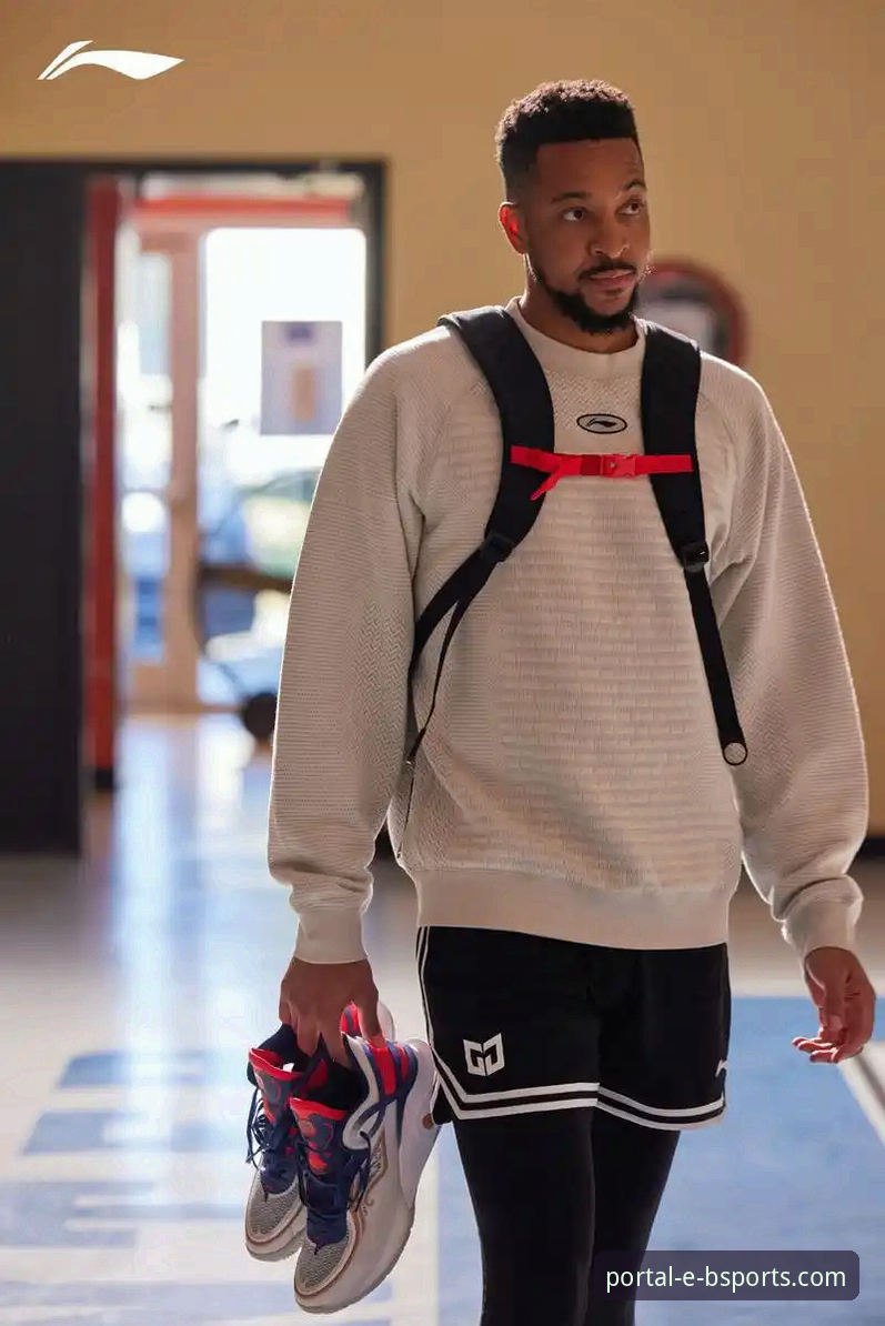 CJ-麦科勒姆1年2100万续约老鹰：BSports体育平台深度评测这项操作的战术逻辑